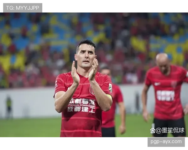 中超巅峰对决：榜首球队激烈争夺，强强碰撞引发关注