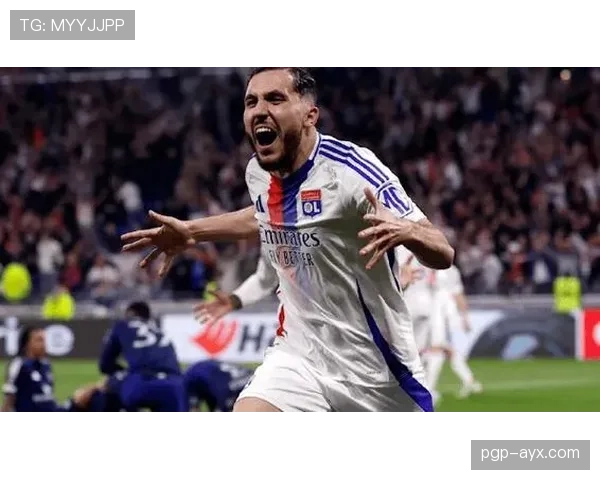 法甲转会风云再起:豪门争抢顶级球星,转会市场白热化