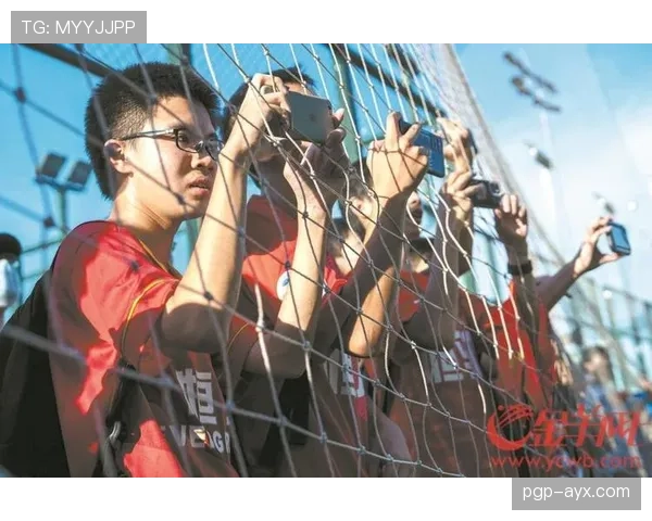 广州队新阵容亮相，青春风暴点燃赛场