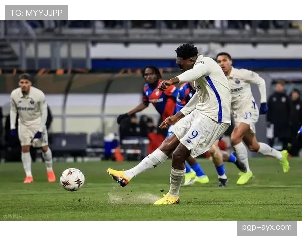 波尔图稳居联赛榜首，状态回暖引关注