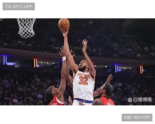 杰伦·格林突破得分效率提升显著 拉开与队友的关键时刻差距