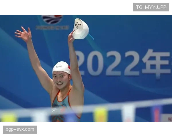 李冰洁训练完吃顿饭花的钱比我一周工资还多